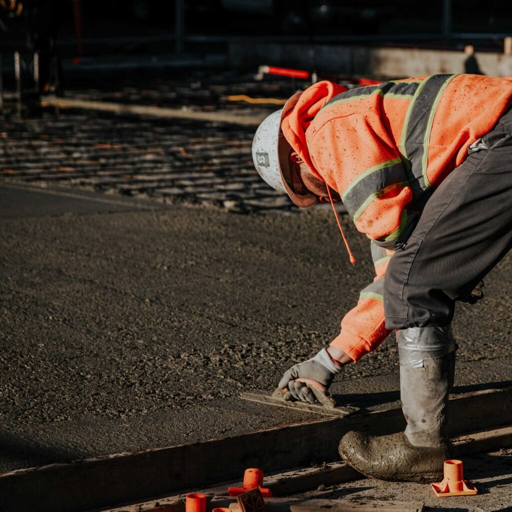 pouring concrete service